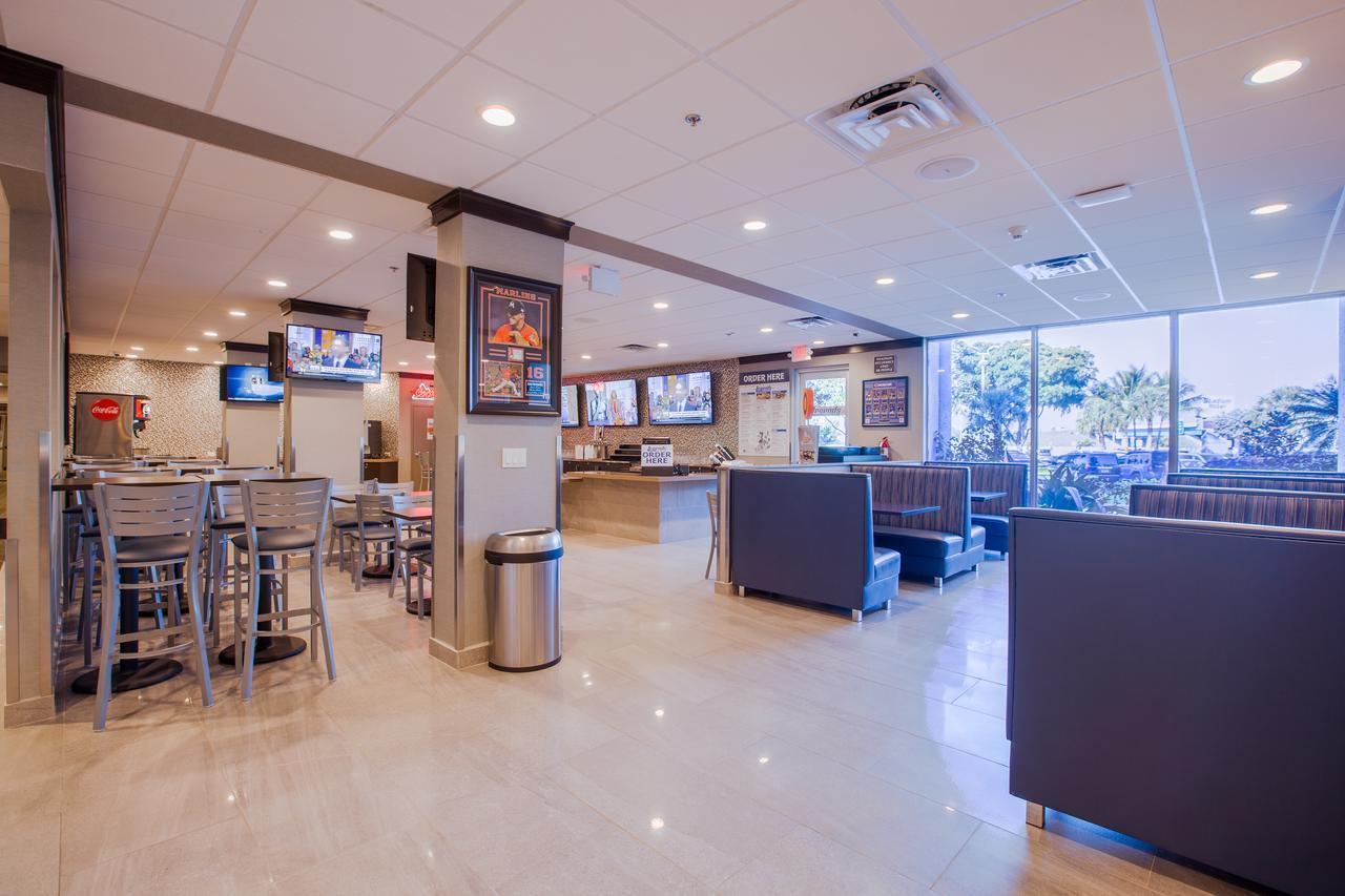 Stadium Hotel Miami Gardens Eksteriør bilde
