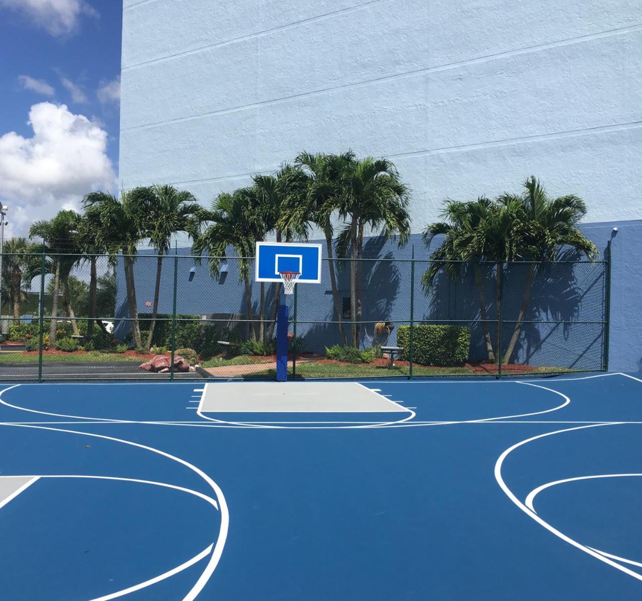 Stadium Hotel Miami Gardens Eksteriør bilde